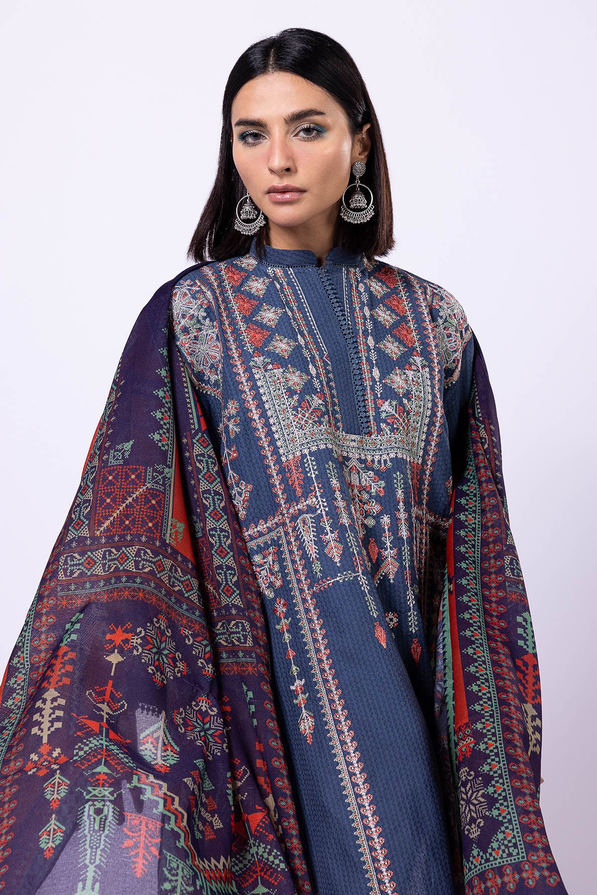 Buy Fabrics 3 Piece Suit | 21.00 GBP | 1001749776 | Khaadi United Kingdom
