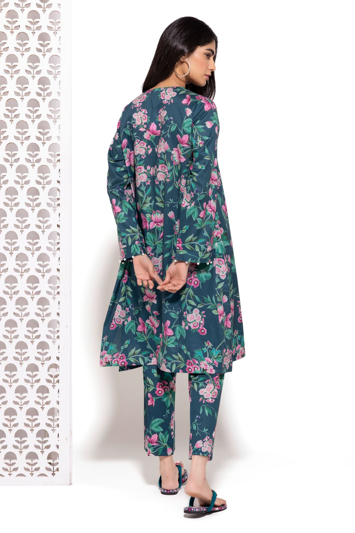Buy Kurta | 9.00 GBP | 1001812496 | Khaadi United Kingdom 