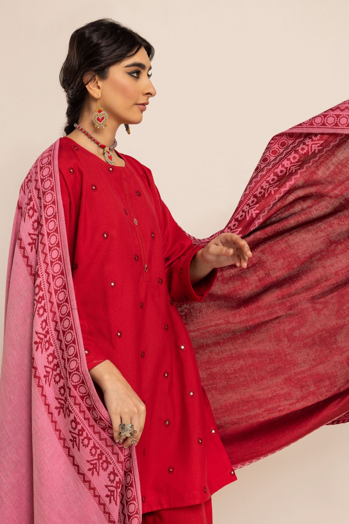 Buy Shawl | 7.20 GBP | 1001795395 | Khaadi United Kingdom