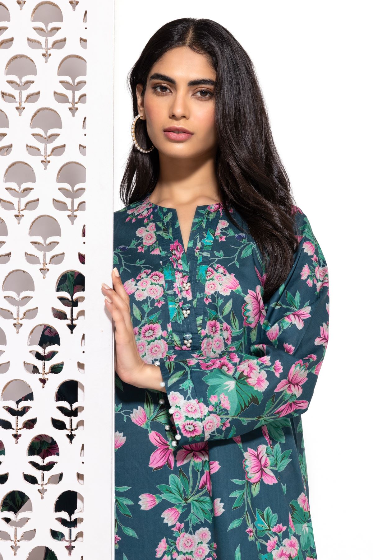 Buy Kurta | 9.00 GBP | 1001812496 | Khaadi United Kingdom