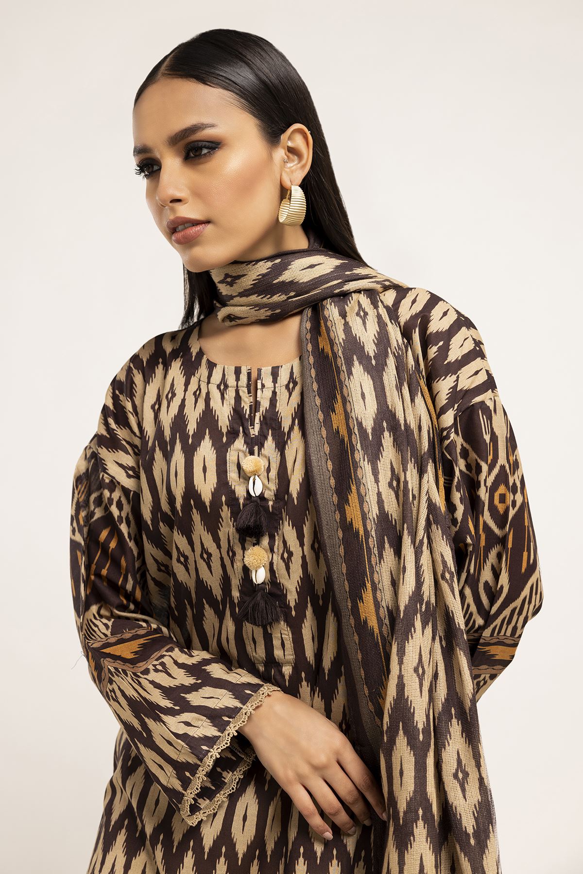 Buy Fabrics 3 Piece | 7.20 GBP | 1001781176 | Khaadi United Kingdom