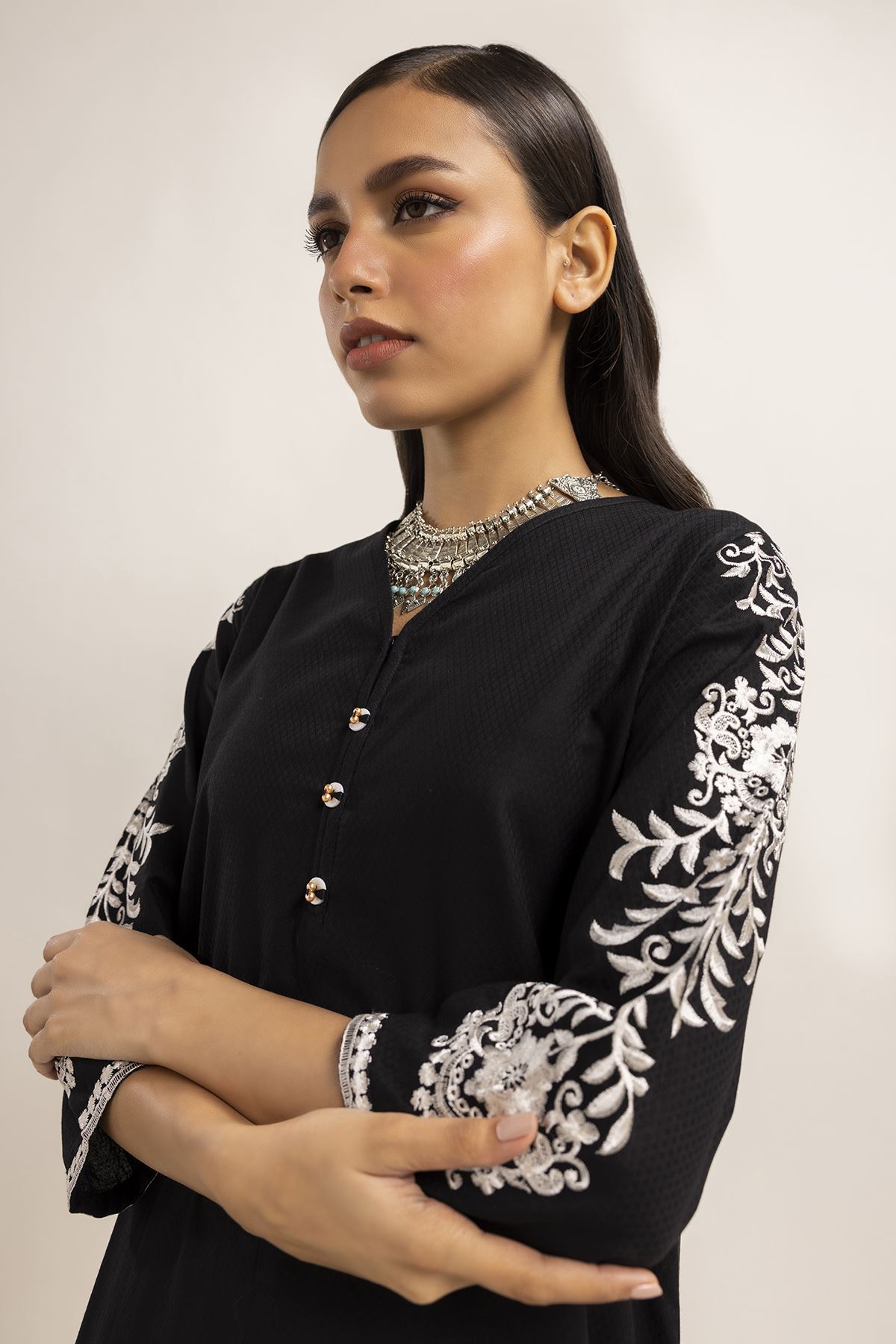 Buy Kurta Embroidered 6.00 GBP 1001772485 Khaadi United Kingdom