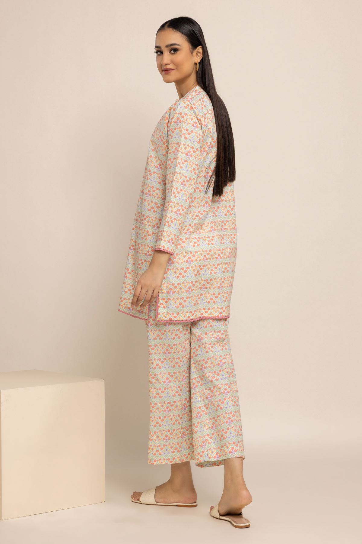 Buy Kurta | 6.00 GBP | 1001801930 | Khaadi United Kingdom