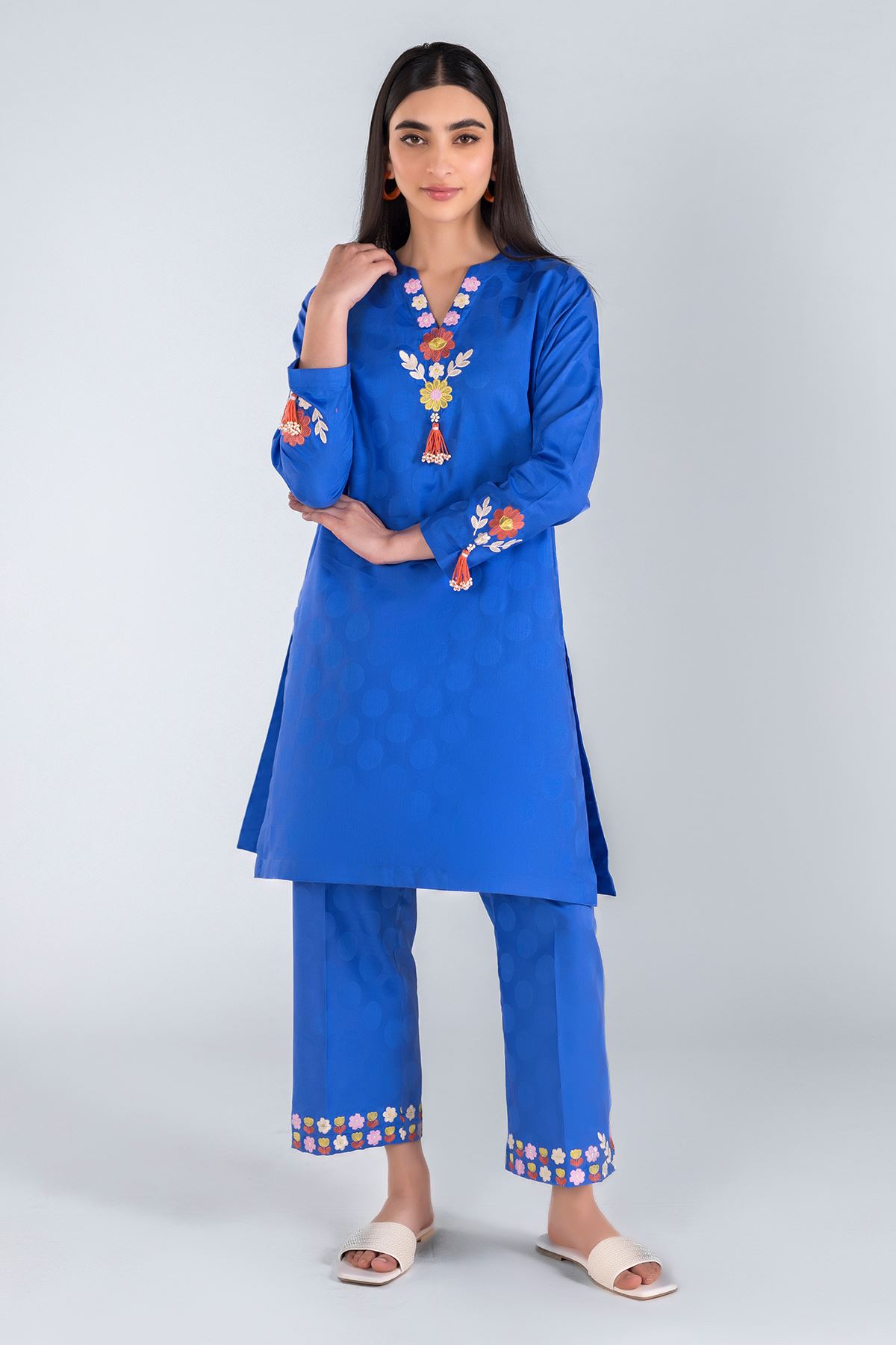 Buy Kurta | Embroidered | 30.00 GBP | 1001809312 | Khaadi United  